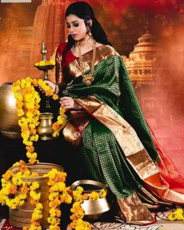 Jacquard Saree For Women (Green, 6.3m)